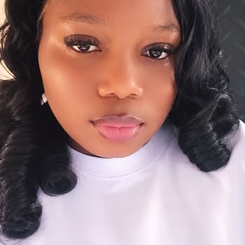 Hire Chinelo E. - Administrative Assistant|| Real Estate Virtual Assistant || Virtual Assistant