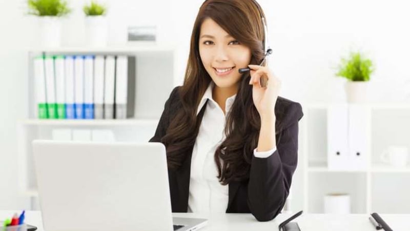How to Get a Virtual Assistant Job (From Home)